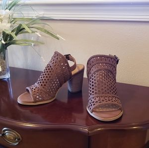 Woven Peep Toe Sandle